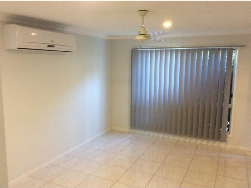 4/8 Taylor St, Pialba QLD 4655