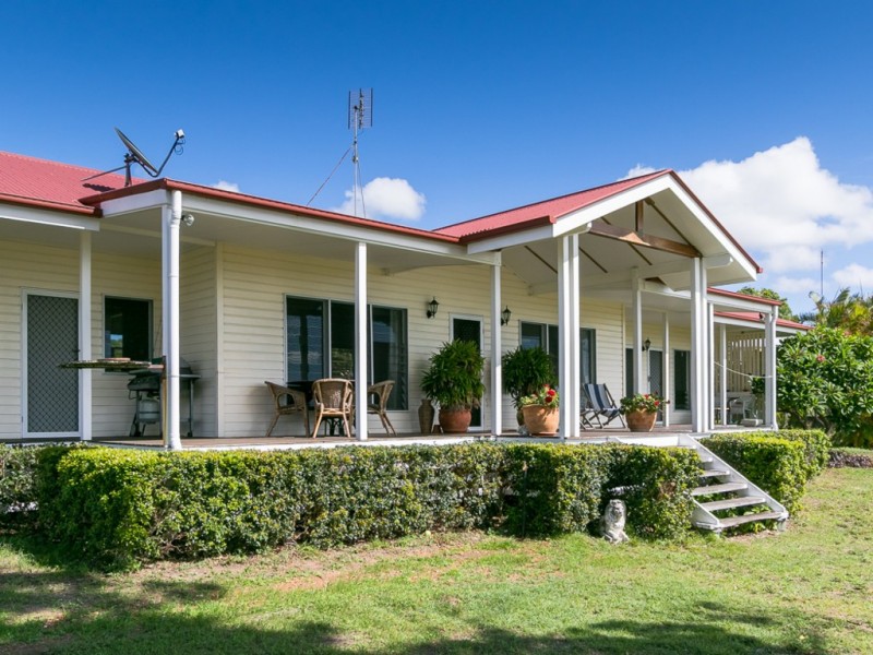 52 Francis Avenue, Booral QLD 4655