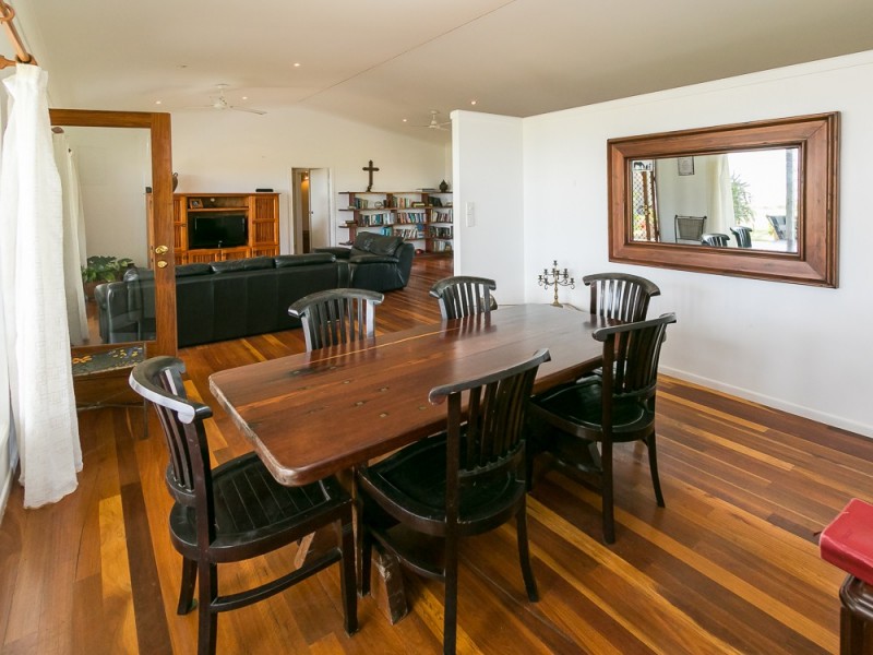 52 Francis Avenue, Booral QLD 4655