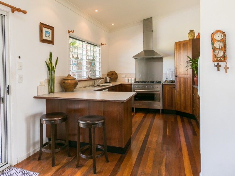 52 Francis Avenue, Booral QLD 4655
