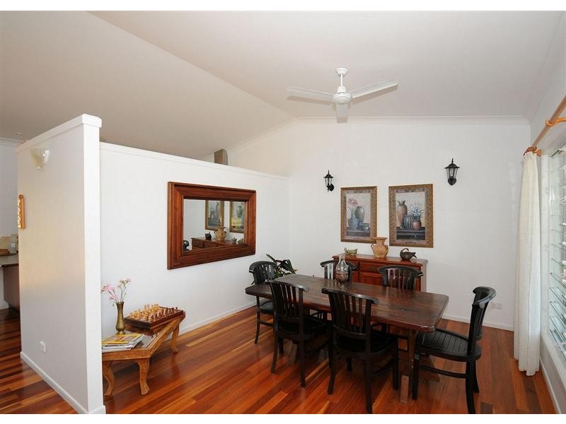 52 Francis Avenue, Booral QLD 4655