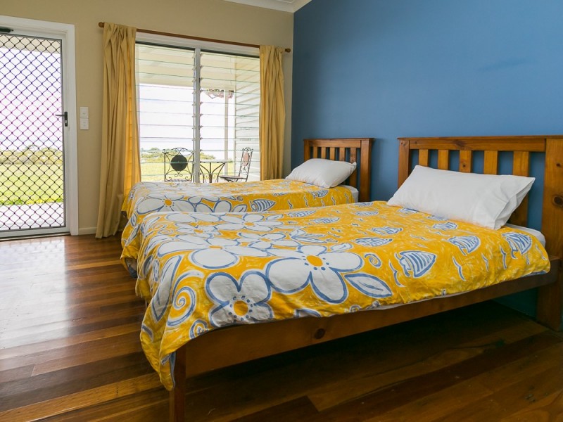 52 Francis Avenue, Booral QLD 4655