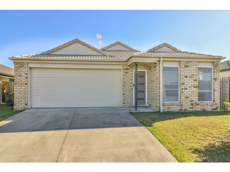 82 Endeavour Way, Eli Waters QLD 4655