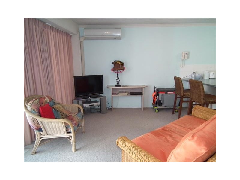 13/386 Esplanade, Torquay QLD 4655