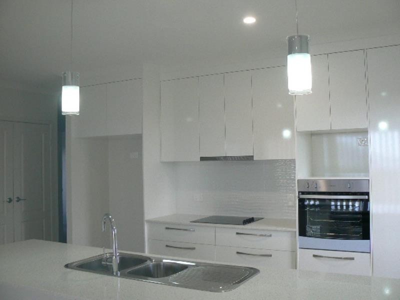 11 Munro Way, Urraween QLD 4655