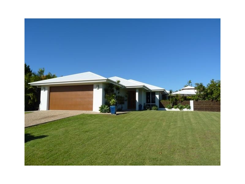 7 Bayley Court, Urraween QLD 4655