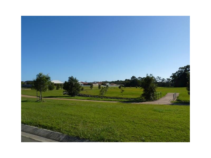 7 Bayley Court, Urraween QLD 4655