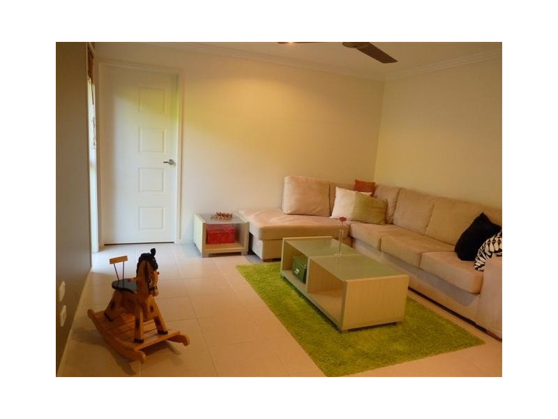 7 Bayley Court, Urraween QLD 4655