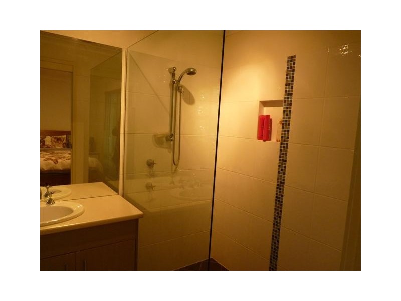 7 Bayley Court, Urraween QLD 4655