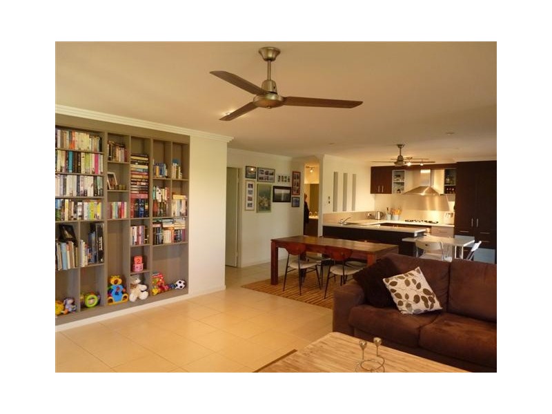 7 Bayley Court, Urraween QLD 4655