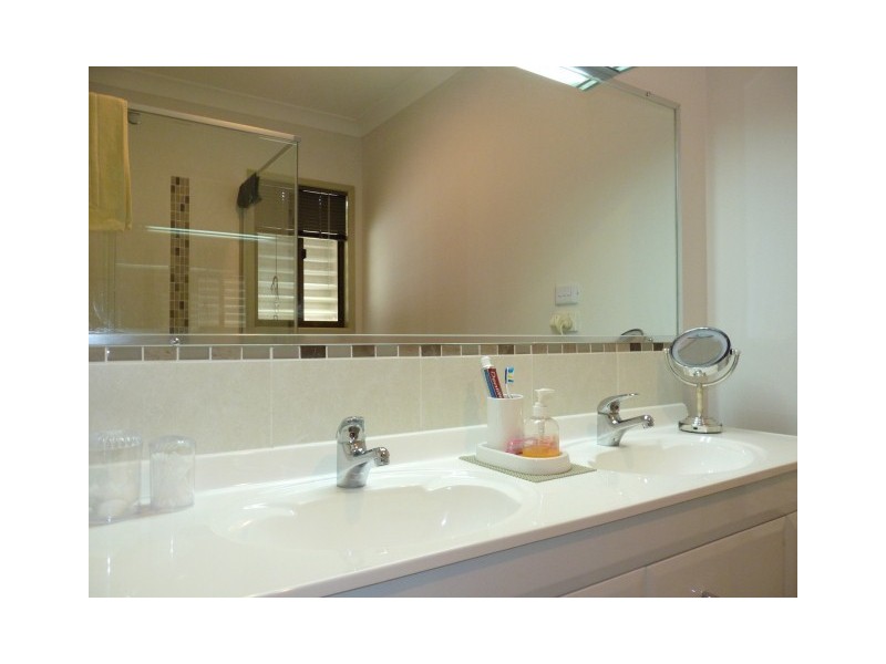 3 Eurong Avenue, Pialba QLD 4655