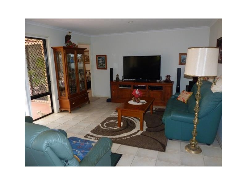 1 Figbird Close, Eli Waters QLD 4655