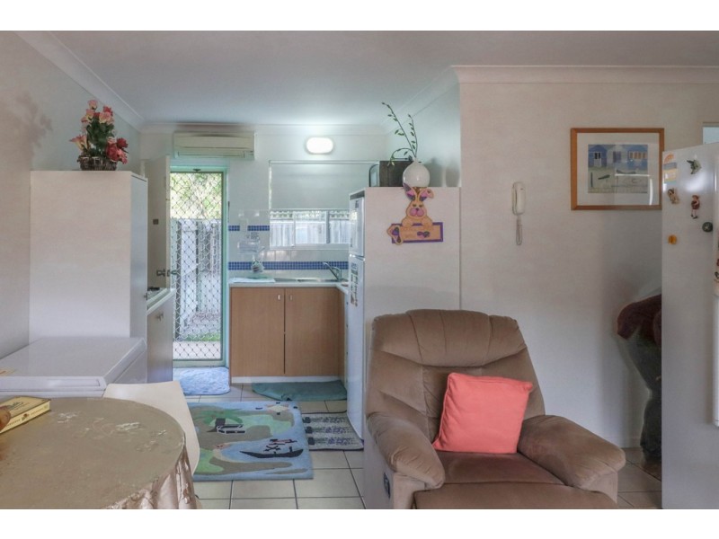 9/13-15 Ann Street, Torquay QLD 4655