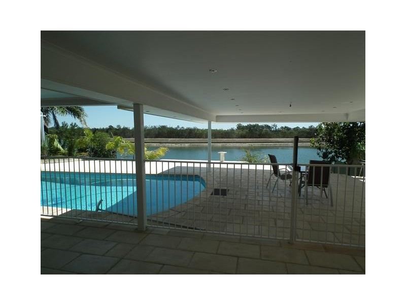 26 Bushlark Avenue, Eli Waters QLD 4655