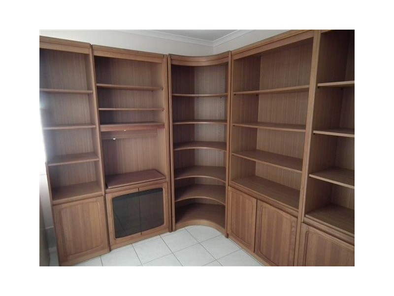 26 Bushlark Avenue, Eli Waters QLD 4655