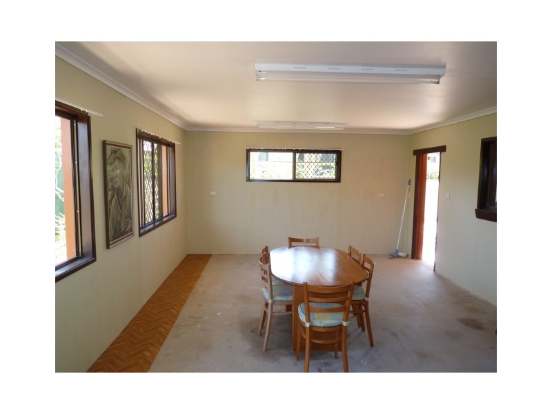 6 Bayrise Drive, Urangan QLD 4655