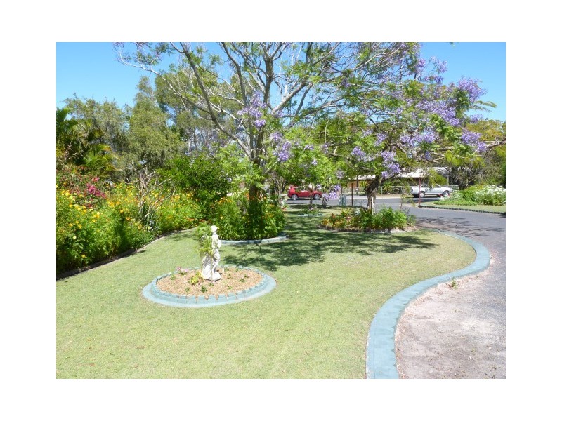 6 Bayrise Drive, Urangan QLD 4655