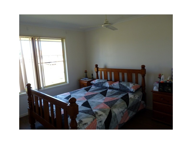 37 Anchorage Circuit, Point Vernon QLD 4655