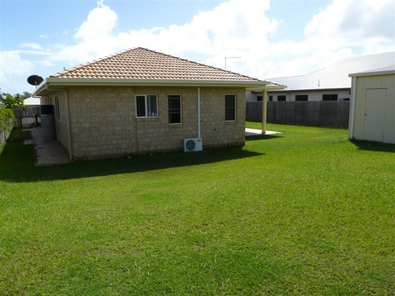 12 Bayswater Drive, Urraween QLD 4655