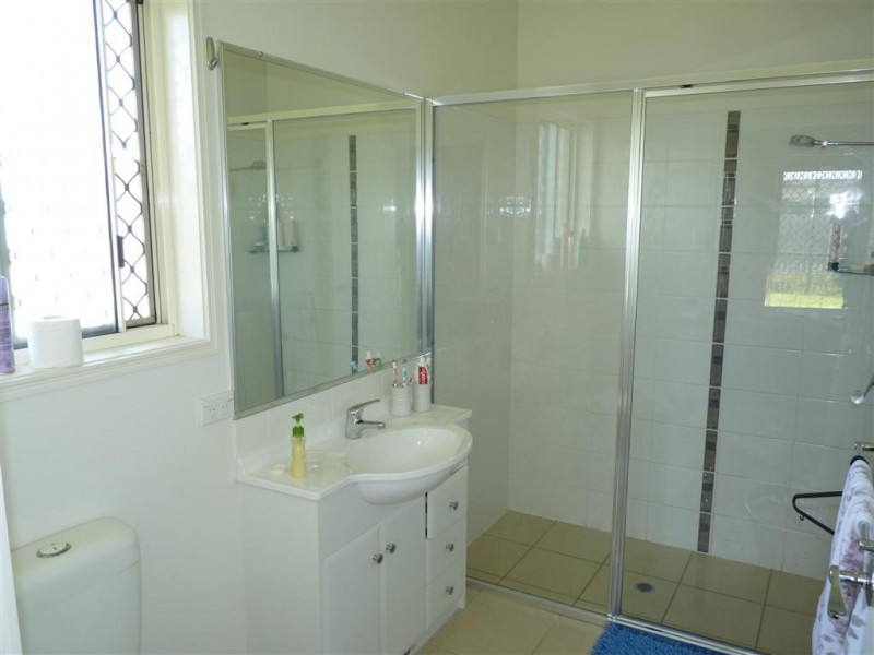 12 Bayswater Drive, Urraween QLD 4655