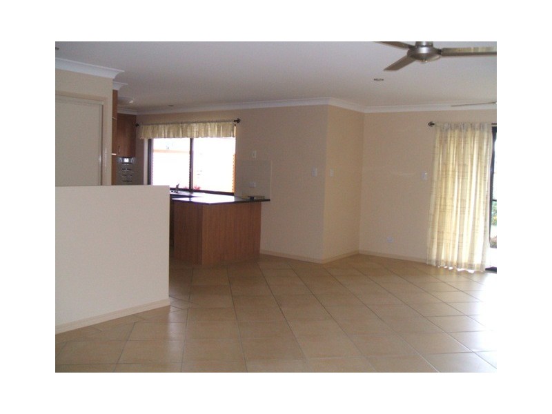47 Taylor St, Pialba QLD 4655