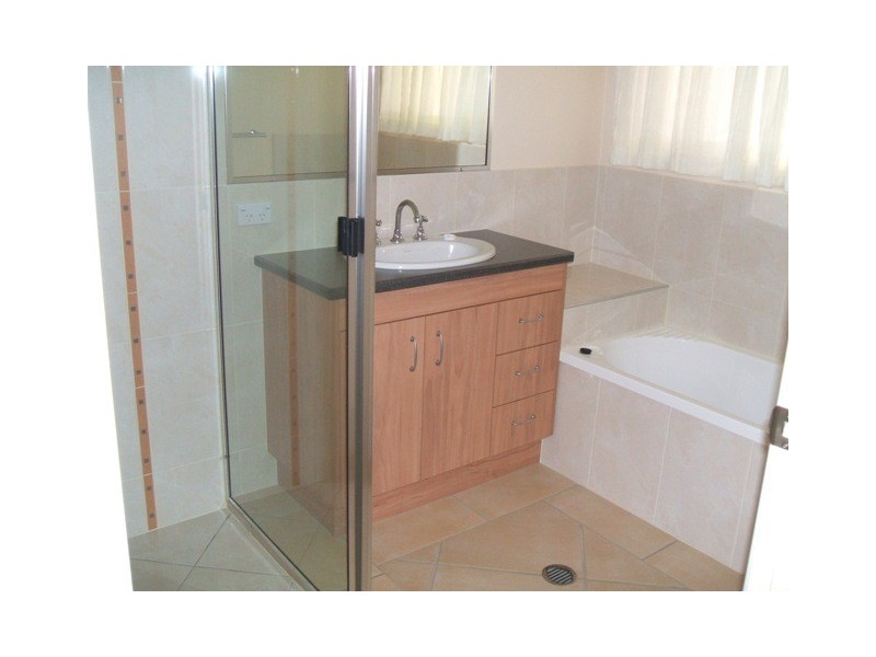 47 Taylor St, Pialba QLD 4655