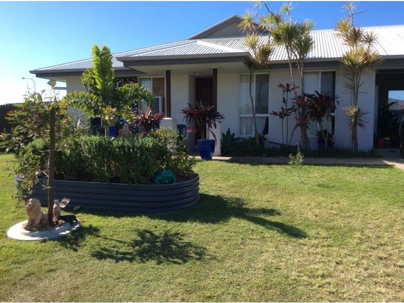 17 Fishburn Way, Eli Waters QLD 4655