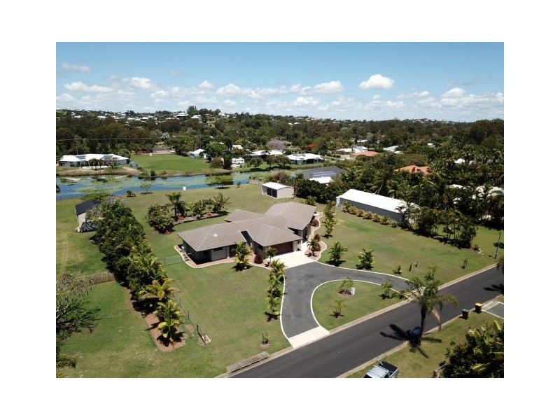 5 Belmoreana Court, Dundowran Beach QLD 4655