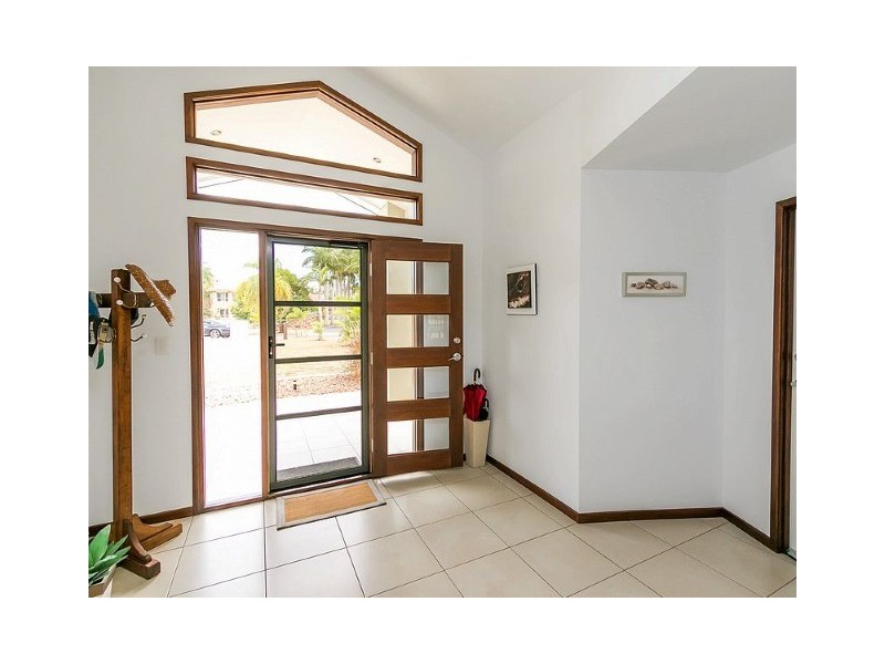 5 Belmoreana Court, Dundowran Beach QLD 4655