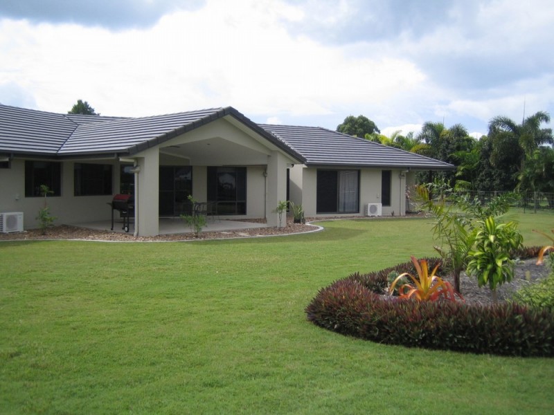 5 Belmoreana Court, Dundowran Beach QLD 4655