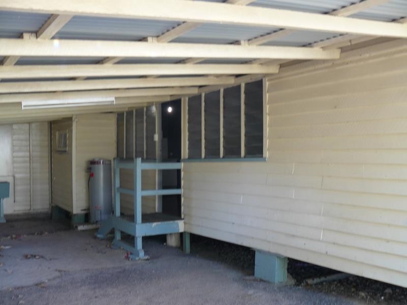 13 Truro, Torquay QLD 4655