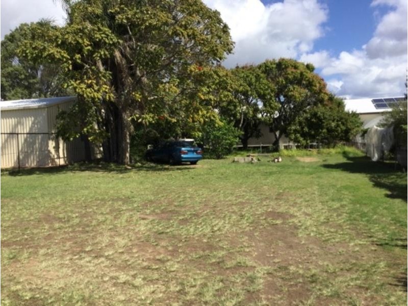 167 Long Street, Point Vernon QLD 4655