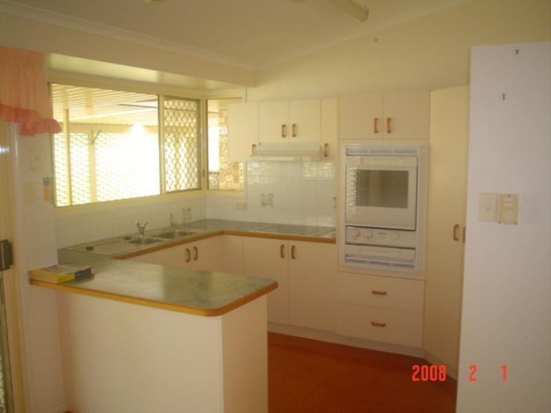 1/84 Freshwater Street, Torquay QLD 4655