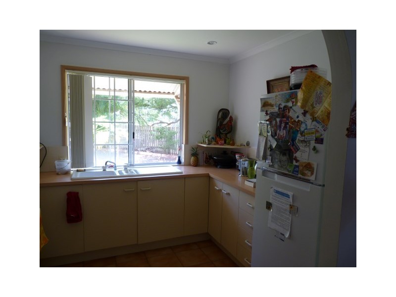 2/16 Skinner Crescent, Urangan QLD 4655