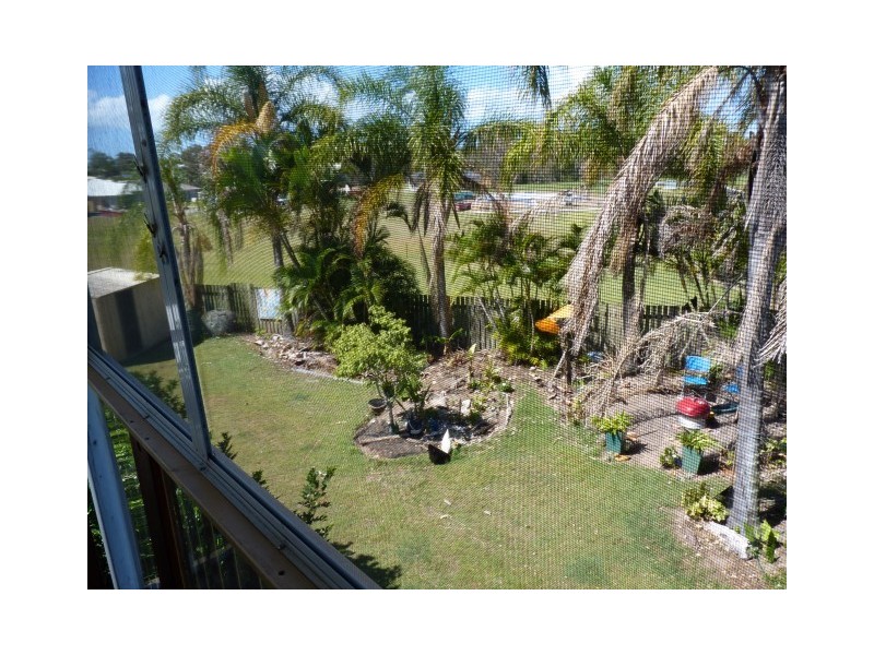 2/16 Skinner Crescent, Urangan QLD 4655