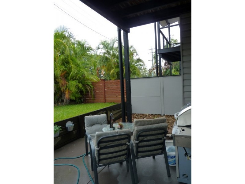 4/29 Tavistock, Torquay QLD 4655