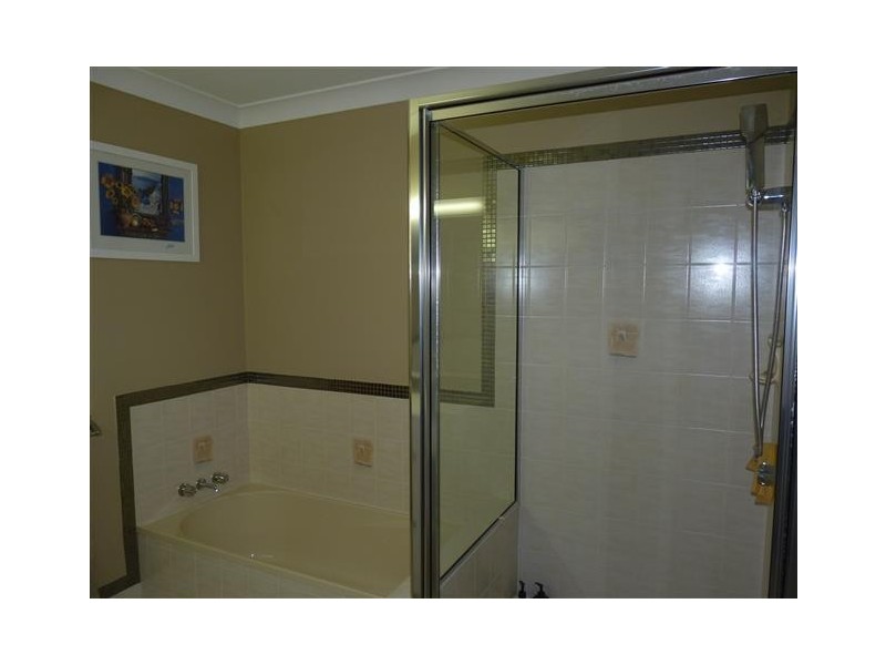 87 Alexander Street, Torquay QLD 4655