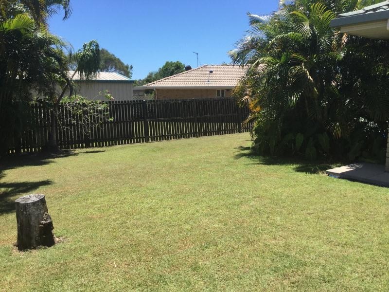 17 Sager Court, Torquay QLD 4655