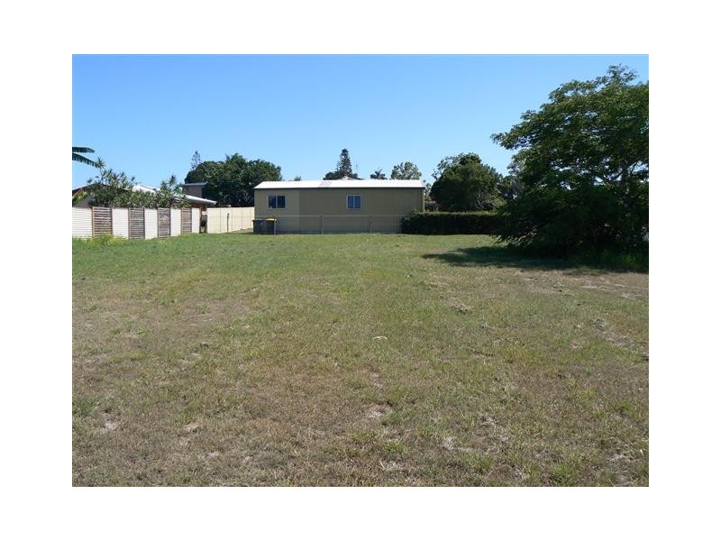 12 Clarke Street, Pialba QLD 4655