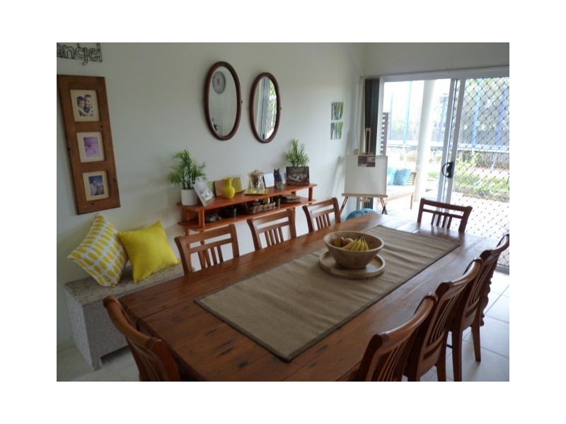 7 McIntyre Court, Urraween QLD 4655