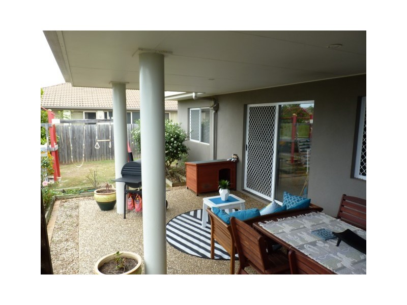 7 McIntyre Court, Urraween QLD 4655