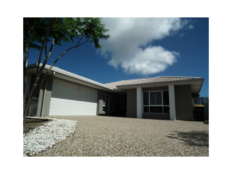 7 McIntyre Court, Urraween QLD 4655