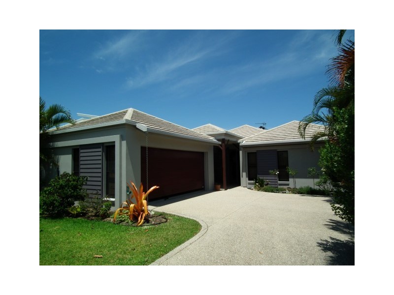 15 Lady Nelson Drive, Eli Waters QLD 4655