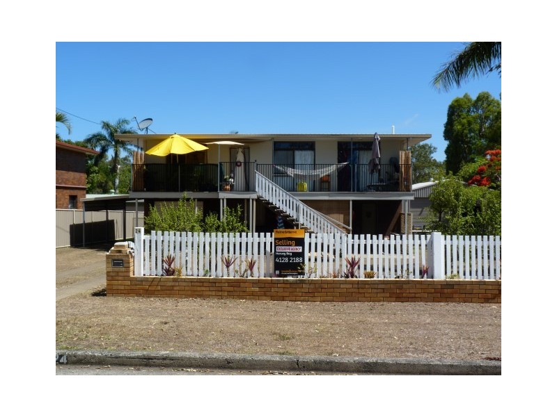 24 Mant Street, Point Vernon QLD 4655