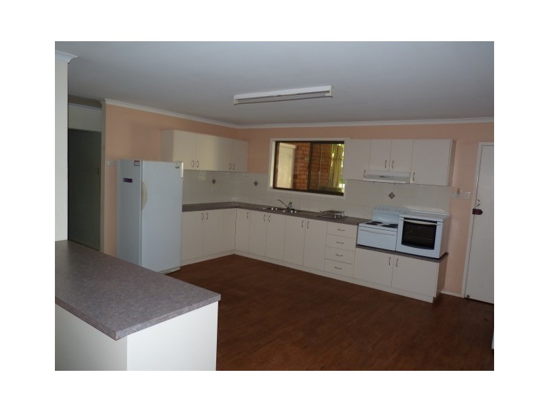 19 Churchill Street, Urangan QLD 4655