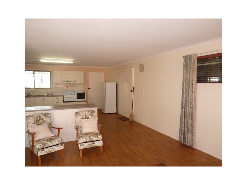 19 Churchill Street, Urangan QLD 4655
