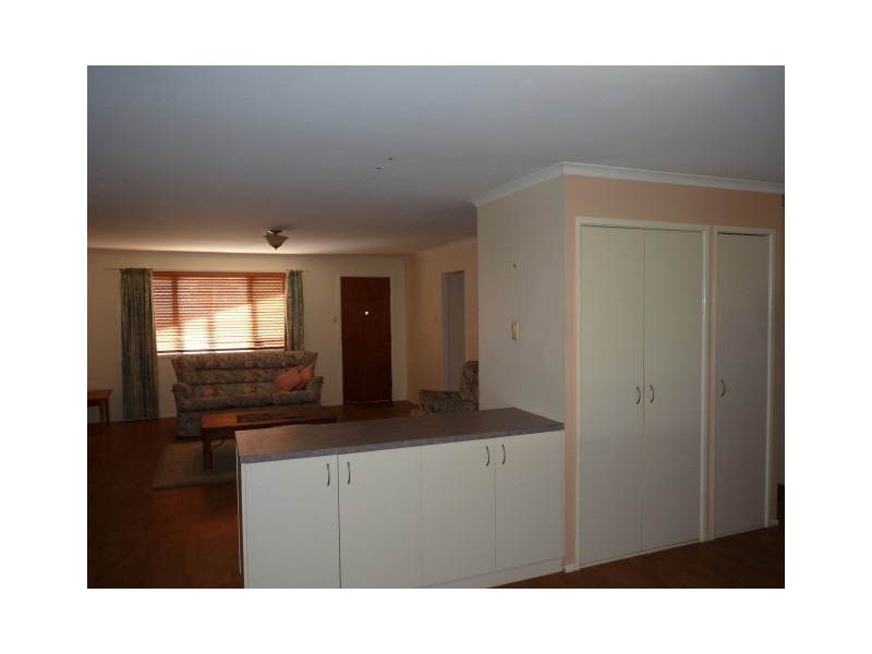19 Churchill Street, Urangan QLD 4655