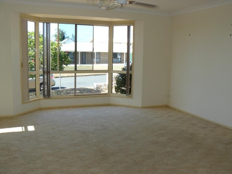 18 Turrum Street, Scarness QLD 4655