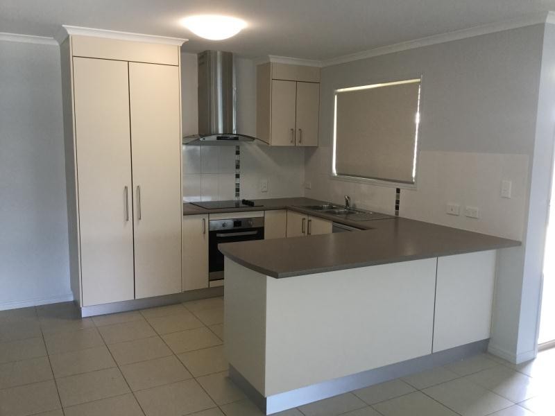 16 Parakeet Circuit, Kawungan QLD 4655