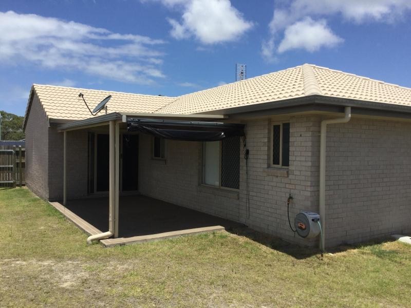 16 Parakeet Circuit, Kawungan QLD 4655